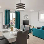 2 Bedroom Beautiful Apartment In Podstrana *