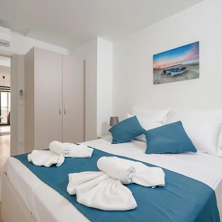 아파트 Cozy In With Wifi 포드스트라나